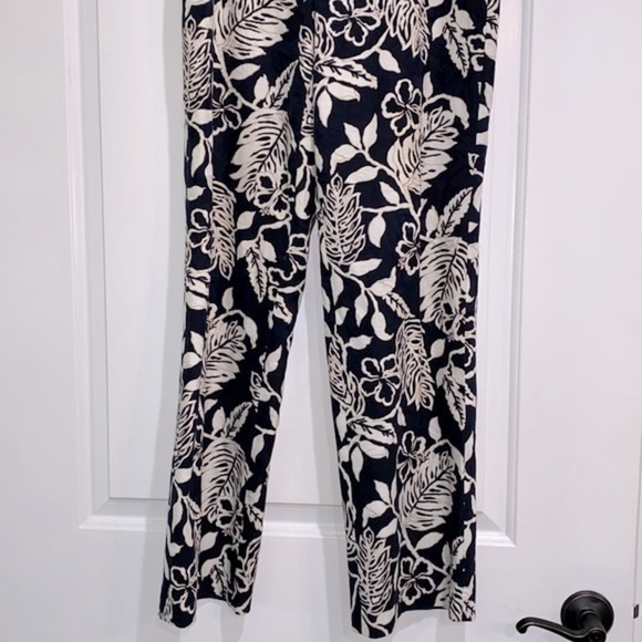 Talbots floral embossed pants size 6 - Picture 3 of 12